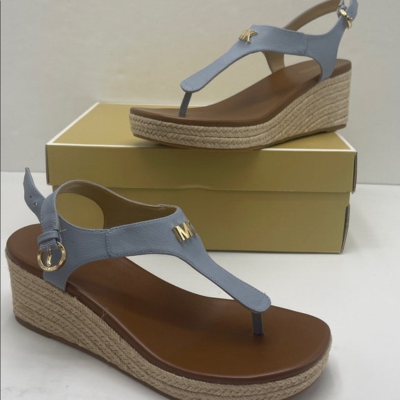 Michael Kors LANEY THONG FAUX LEATHER Pale Blue
40TOLAMS2L Heeled Sandals Wedge - Picture 15 of 16